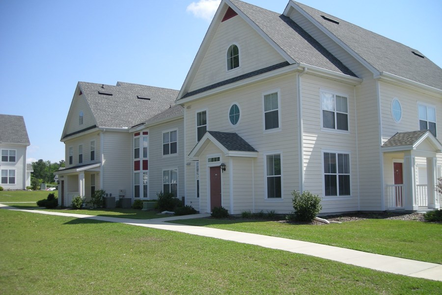 Twin Oaks at Southwood Apartments RentTally